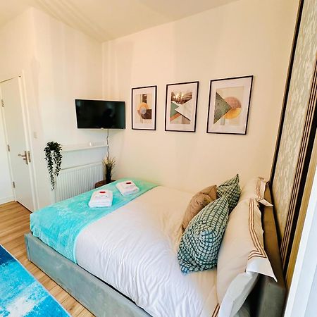 R2 - Elegant Private Room Opposite Queen Elizabeth Hospital - Harborne Birmingham Exterior foto