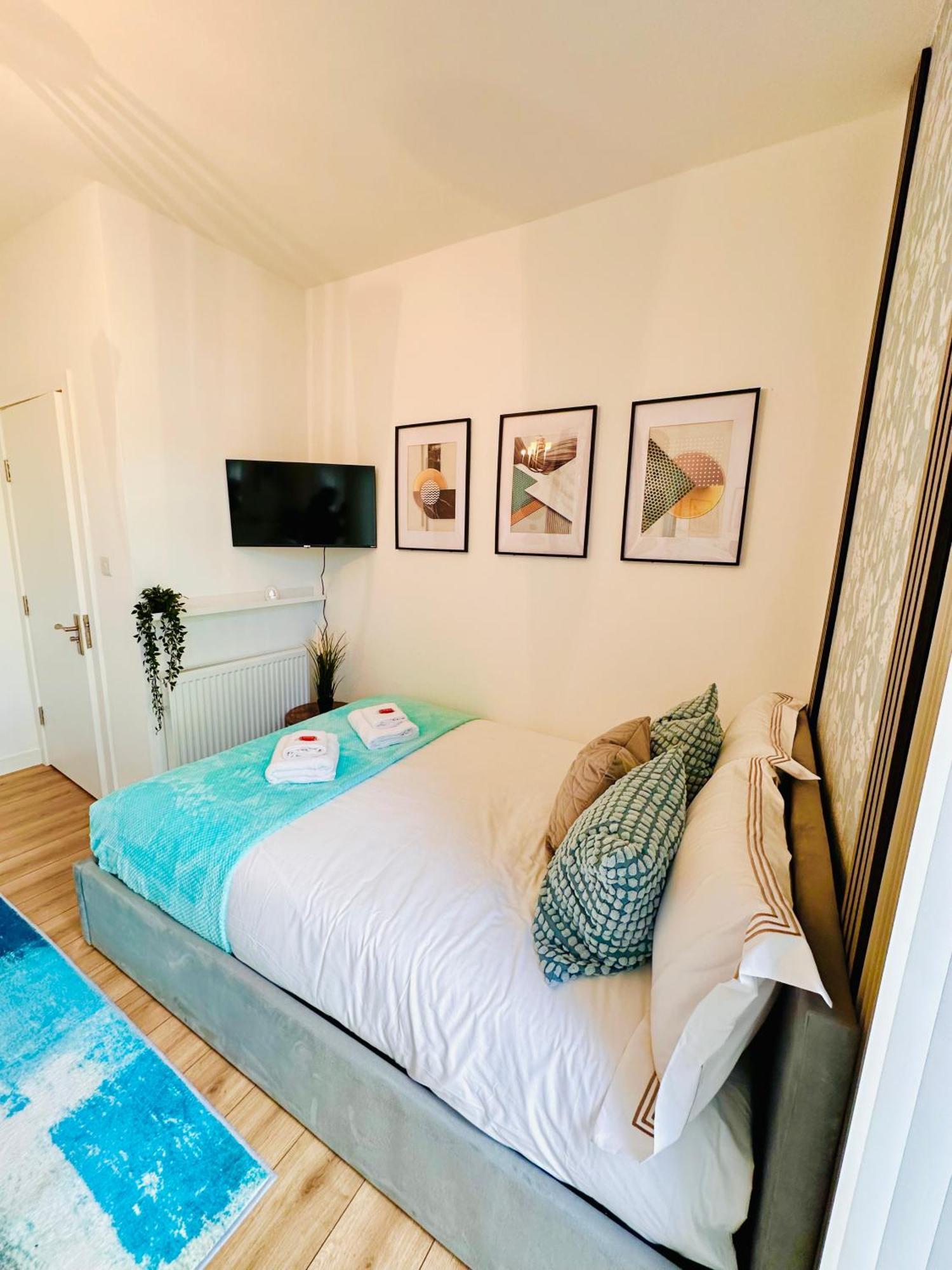 R2 - Elegant Private Room Opposite Queen Elizabeth Hospital - Harborne Birmingham Exterior foto